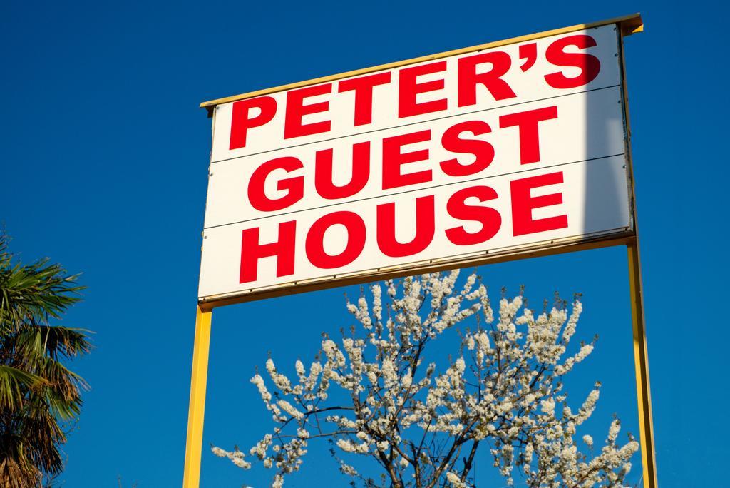 Peter'S Guest House Sighnaghi Esterno foto