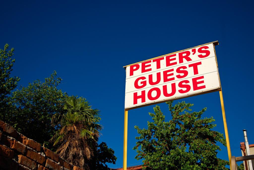 Peter'S Guest House Sighnaghi Esterno foto